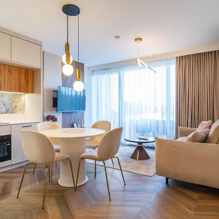 P R A T U M Pink&blue - 22 Elegance Z Widokiem Na Jezioro Apartment *
