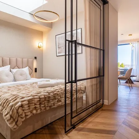 Apartment P R A T U M Pink&blue - 22 Elegance Z Widokiem Na Jezioro Mikolajki (Mragowo)