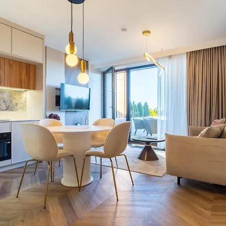 P R A T U M Pink&blue - 22 Elegance Z Widokiem Na Jezioro Apartment *